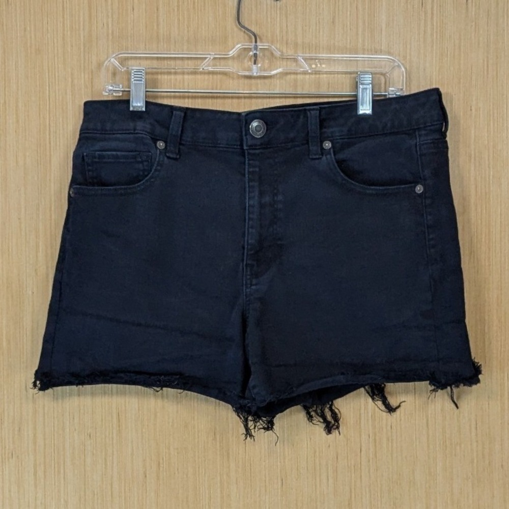 American Eagle 90s Grunge Hi-Rise Shortie Black Denim Shorts Stretch 14 Raw Hem